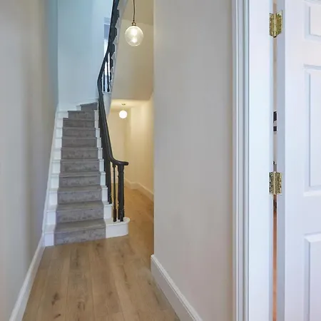 Host & - Castle View بيت للعطل سكرابورو