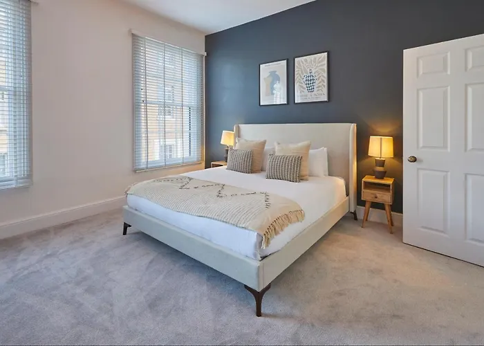 Host & - Castle View Dom wakacyjny